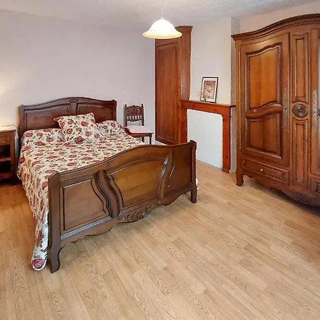 2 Bedroom Awesome Home In Bas-En-Basset * Bas-en-Basset