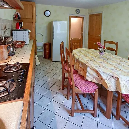 2 Bedroom Pet Friendly In * Bas-en-Basset